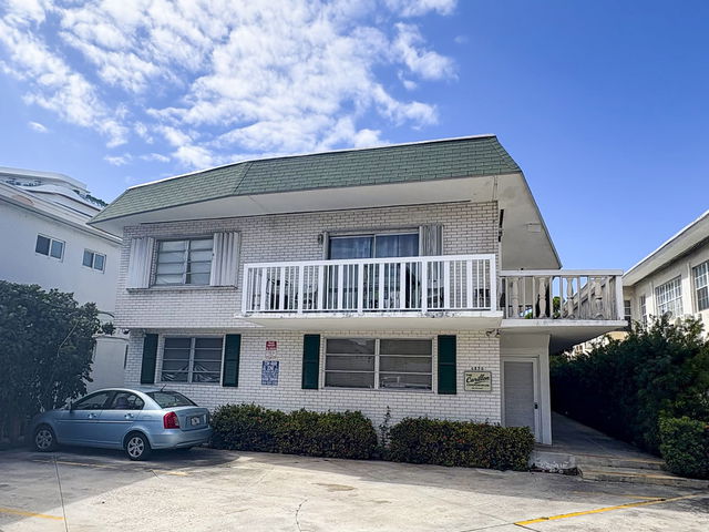 Carillon Condo photo 2